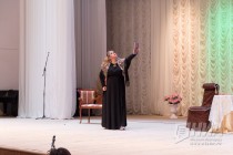 На сцене предприниматель Ольга Каменская