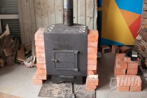 Офис отапливается дровами