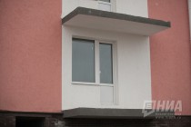 Часть зданий отделана и утеплена, но нет ни одного полностью достроенного дома