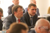 Глава Советского района Владимир Исаев и глава Сормовского района Дмитрий Сивохин