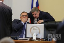 И.о. замгубернатора Александр Байер и и.о. министра ЖКХ Андрей Чертков