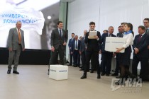 Ректор ННГУ Евгений Чупрунов и врио губернатора Глеб Никитин на открытии открытии Центра инновационного развития медицинского приборостроения ННГУ