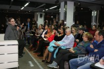 Ксения Собчак на встрече со сторонниками и журналистами