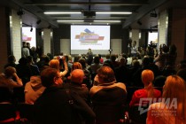 Ксения Собчак на встрече со сторонниками и журналистами