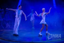 Новогоднее шоу Джамбо