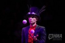 Новогоднее шоу Джамбо