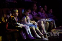 Новогоднее шоу Джамбо