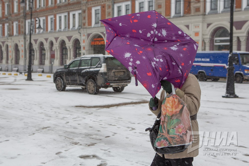 МЧС предупреждает о возможности чрезвычайных ситуаций в связи с сильным ветром в Нижегородской области 8 января
