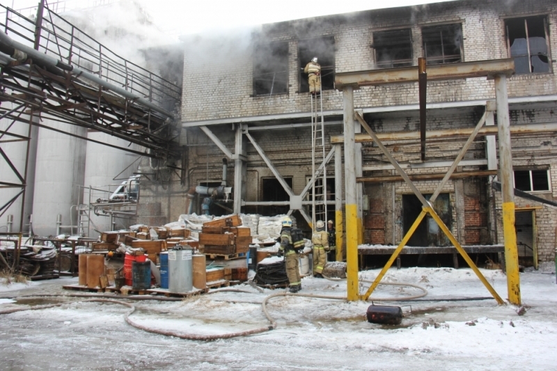 Пожар на заводе Оргсинтез в Канавинском районе Нижнего Новгорода потушен