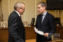 Директор правового департамента Леонид Литвиненко и глава Нижнего Новгорода Владимир Панов