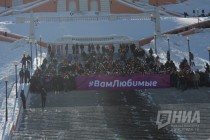 Рекорд России установили нижегородские мужчины на Чкаловской лестнице 8 марта