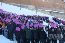 Рекорд России установили нижегородские мужчины на Чкаловской лестнице 8 марта