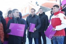 Рекорд России установили нижегородские мужчины на Чкаловской лестнице 8 марта