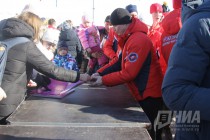 Рекорд России установили нижегородские мужчины на Чкаловской лестнице 8 марта