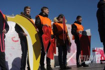 Рекорд России установили нижегородские мужчины на Чкаловской лестнице 8 марта