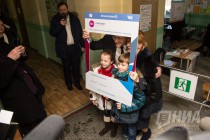 Глеб Никитин с семьей