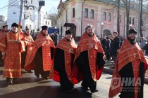 Пасхальный крестный ход в Нижнем Новгороде