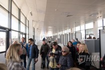 Пространство после рамок металлоискателя