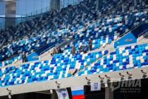 Посетители закрытых трибун на стадионе Нижний Новгород
