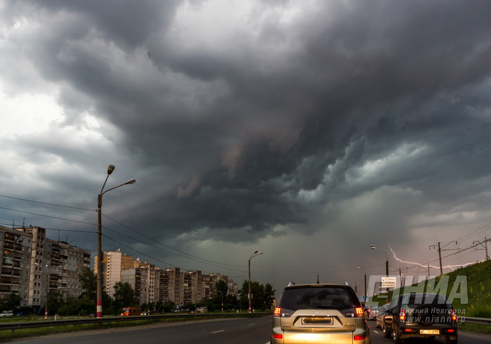 МЧС предупреждает о вероятности чрезвычайных ситуаций из-за грозы в Нижегородской области 2-3 мая