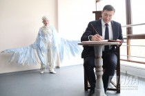 Глеб Никитин пишет пожелания театру