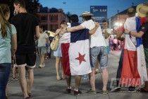 Фанаты Англии и Панамы после матча ЧМ в Нижнем Новгороде