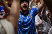 Фанаты Англии и Панамы после матча ЧМ в Нижнем Новгороде