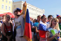 Фан-фест в Нижнем Новгороде во время матча Россия - Уругвай