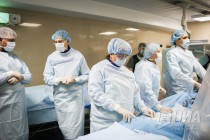 Показательная операция эндоротезирования брюшного отдела аорты