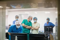 Показательная операция эндоротезирования брюшного отдела аорты