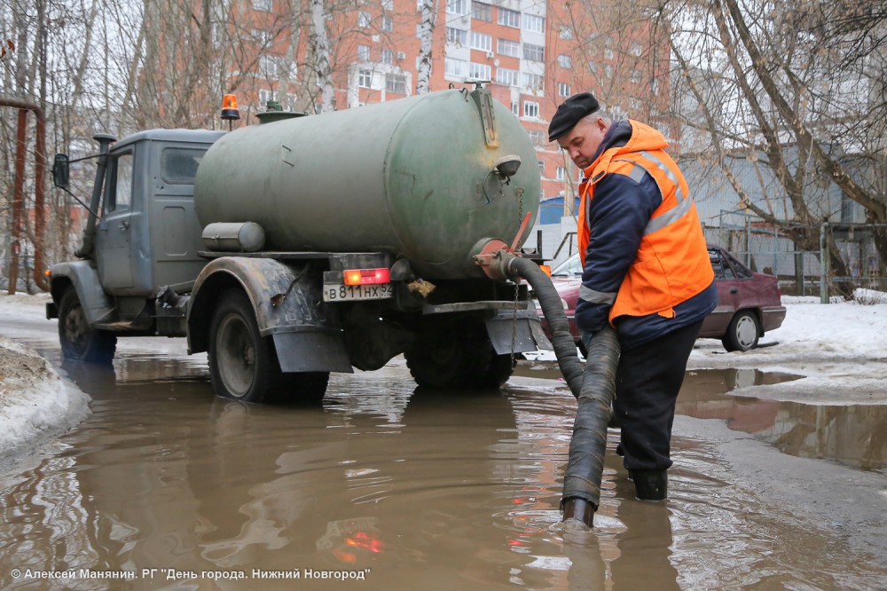 Более 2,5 тысяч кубометров воды откачено за сутки в заречной части Нижнего Новгорода
