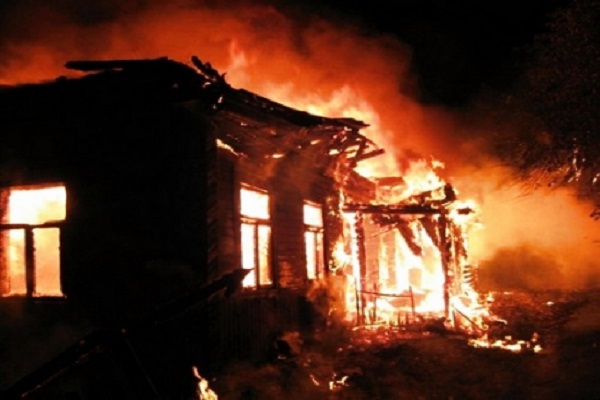 Двое бездомных погибли на пожаре в Городецком районе Нижегородской области 