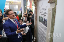 Покраска наличника нижегородского ОКН в рамках ПМЭФ-2019