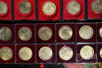 Почти 500 нижегородских отличников получили золотые медали