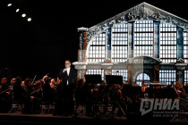 Международный фестиваль искусств Стрелка стартовал на территории исторического комплекса пакгаузов в Нижнем Новгороде