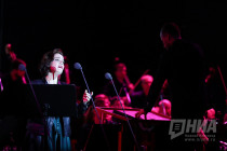 Международный фестиваль искусств Стрелка стартовал на территории исторического комплекса пакгаузов в Нижнем Новгороде