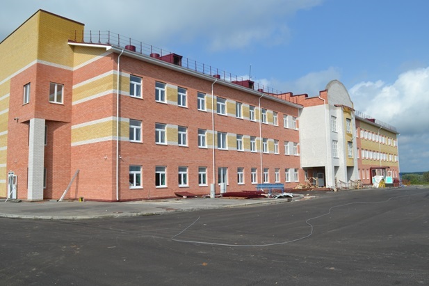Строительство школ завершается в Богородске и Арзамасском районе