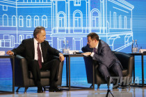 Мутко принял первые четыре дома ЖК Новинки Smart Sity