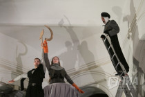 Премьера спектакля Колхозница и рабочий