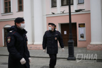 QR-коды проверили полицейские у жителей Нижнего Новгорода