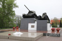 Торжественные мероприятия у Вечного огня в Нижегородском кремле и на площади Славы