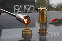 Торжественные мероприятия у Вечного огня в Нижегородском кремле и на площади Славы