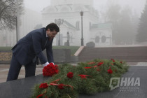 Торжественные мероприятия у Вечного огня в Нижегородском кремле и на площади Славы
