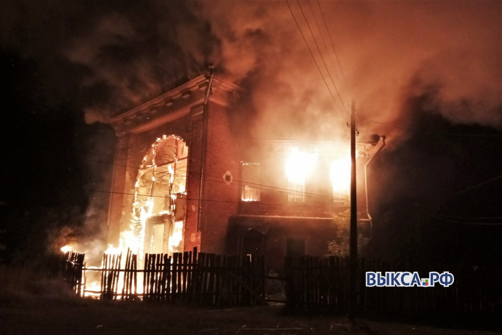 Сгоревший охотничий домик Баташёвых в Выксе предложено продать за 1 рубль