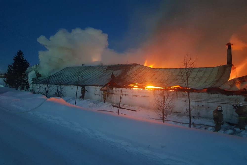 Открытое горение ликвидировали на территории монастыря в Богородске (ВИДЕО)