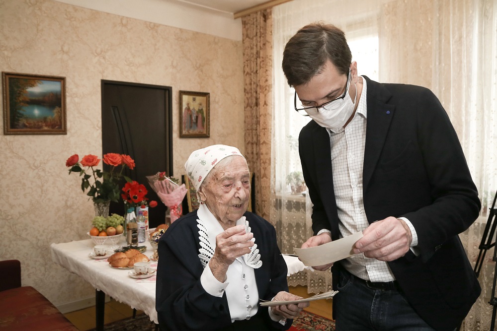 Глава Нижнего Новгорода Юрий Шалабаев поздравил ветерана ВОВ со 100-летним юбилеем