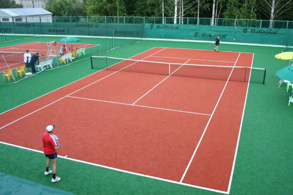 Открытые теннисные корты. Открытые теннисные корты Нижний Новгород. Железобетонная плита открытый теннисный корт. Бетонный корт для большого тенниса.