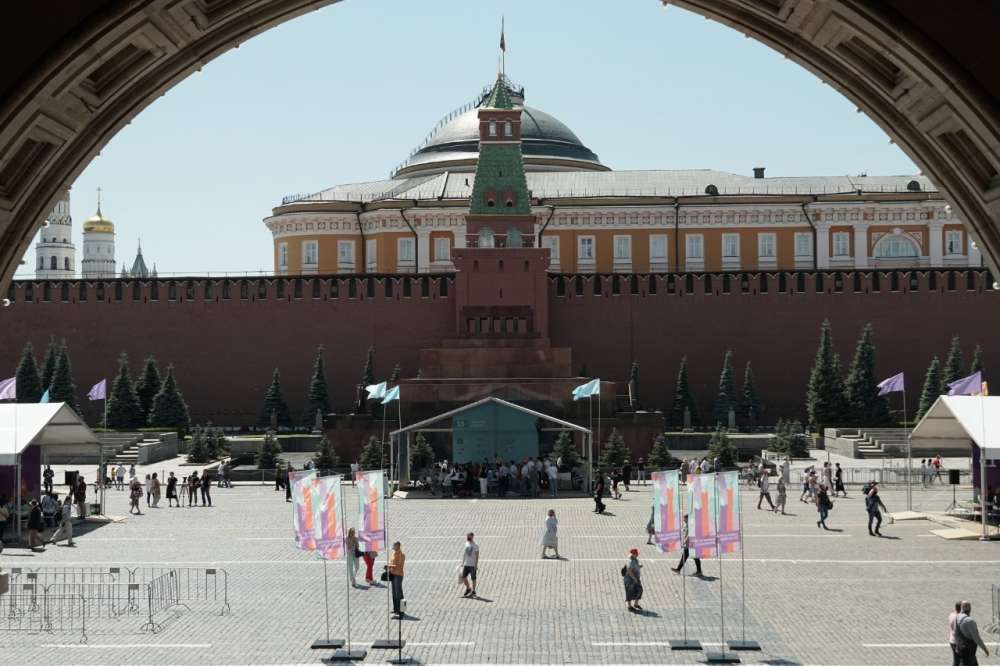 Посетителей книжного фестиваля Красная площадь в Москве пригласили на 800-летие Нижнего Новгорода