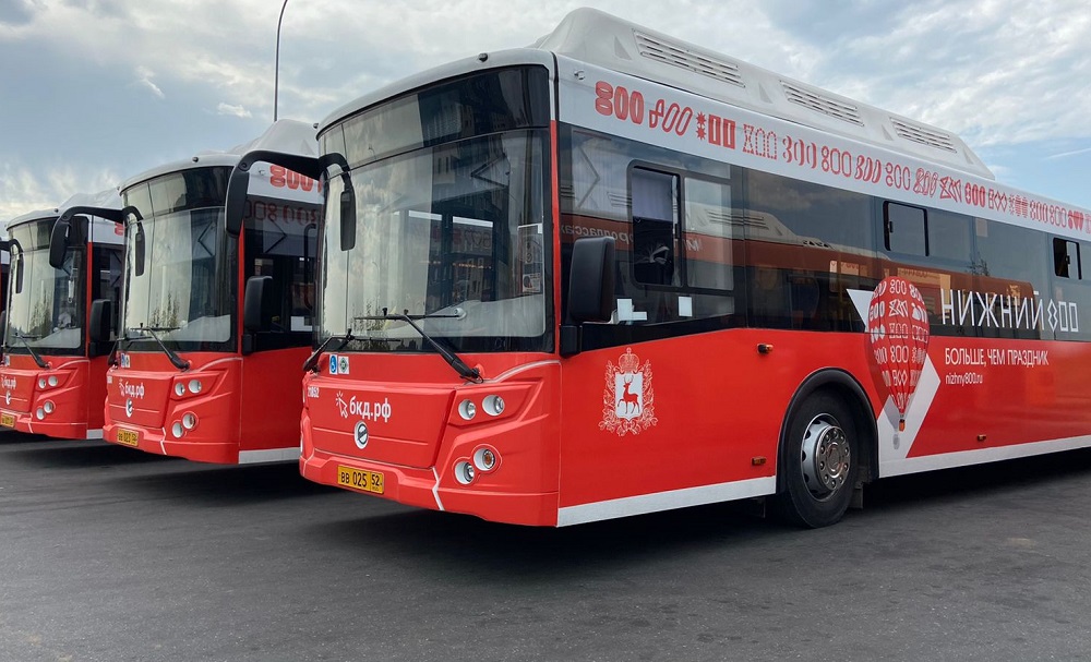 Двадцать новых автобусов "ЛиАЗ" вышли на маршрут №40 "Микрорайон Юг - микрорайон Верхние Печеры"