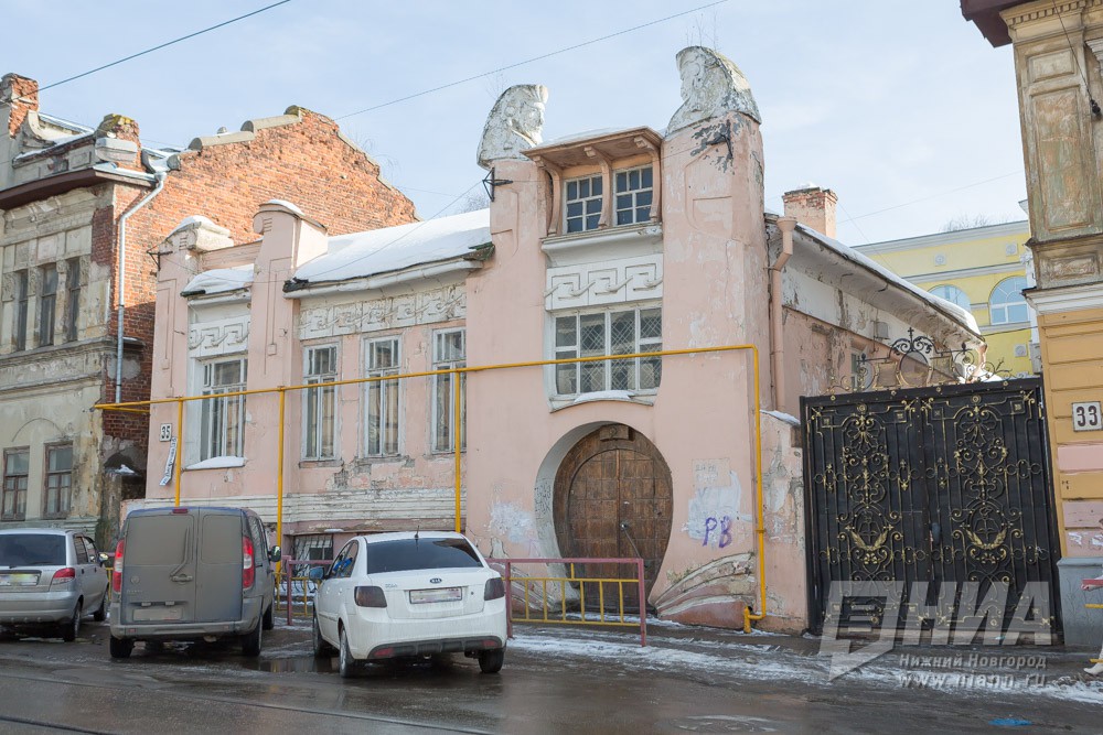 Восстановление фасадов "Шахматного дома" в Нижнем Новгороде обещают завершить в октябре 